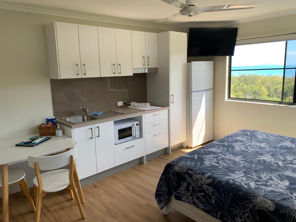 Island Views Bed & Breakfast Airlie Beach Exterior photo